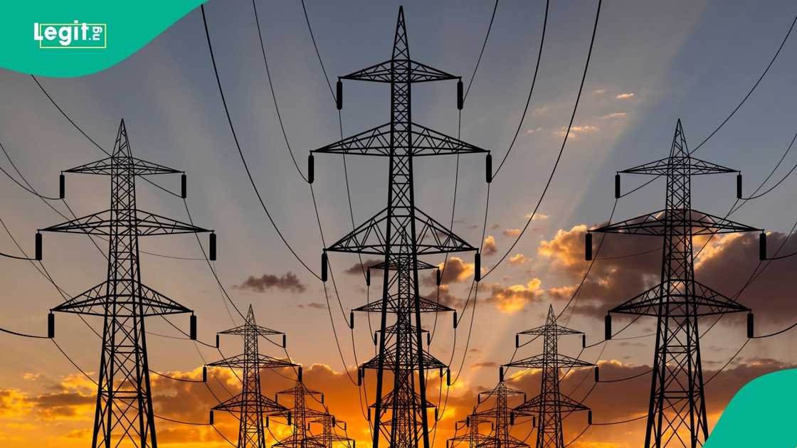 Nigeria’s national electricity grid collapsed on Monday, disrupting power supply across the country
Power generation fell from over 2,000MW to 139.92MW within one hour. IBEDC received the highest allocation at 80MW. Nigeria’s national electricity grid collapsed on Monday, disrupting power supply across the country
Power generation fell from over 2,000MW to 139.92MW within one hour. IBEDC received the highest allocation at 80MW.