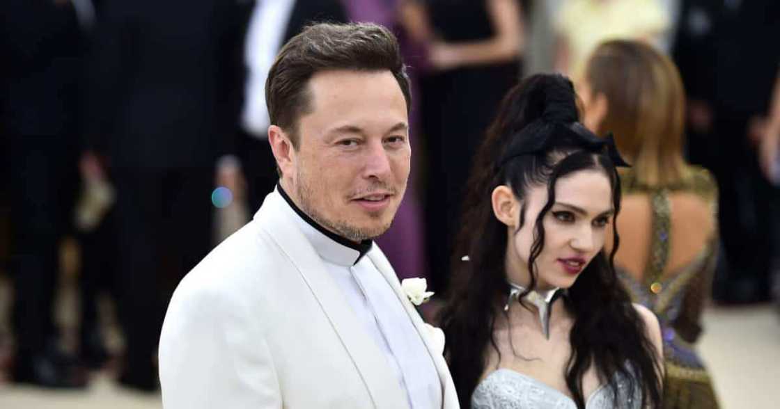 Da Ɗuminsa: Attajirin Duniya Elon Musk Da Grimes Sun Rabu Shekara Ɗaya Bayan Haihuwar Ɗansu Mai Suna X Æ A-Xii