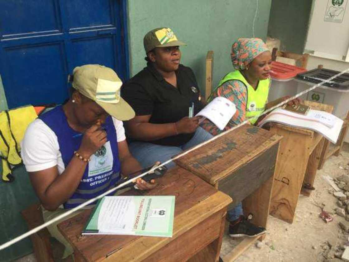 Kai-tsaye: Yadda zaben gwamnoni da 'yan majalisun jihohi ke gudana a Nasarawa, Niger da Kwara Kai-tsaye: Yadda zaben gwamnoni da 'yan majalisun jihohi ke gudana a Nasarawa, Niger da Kwara