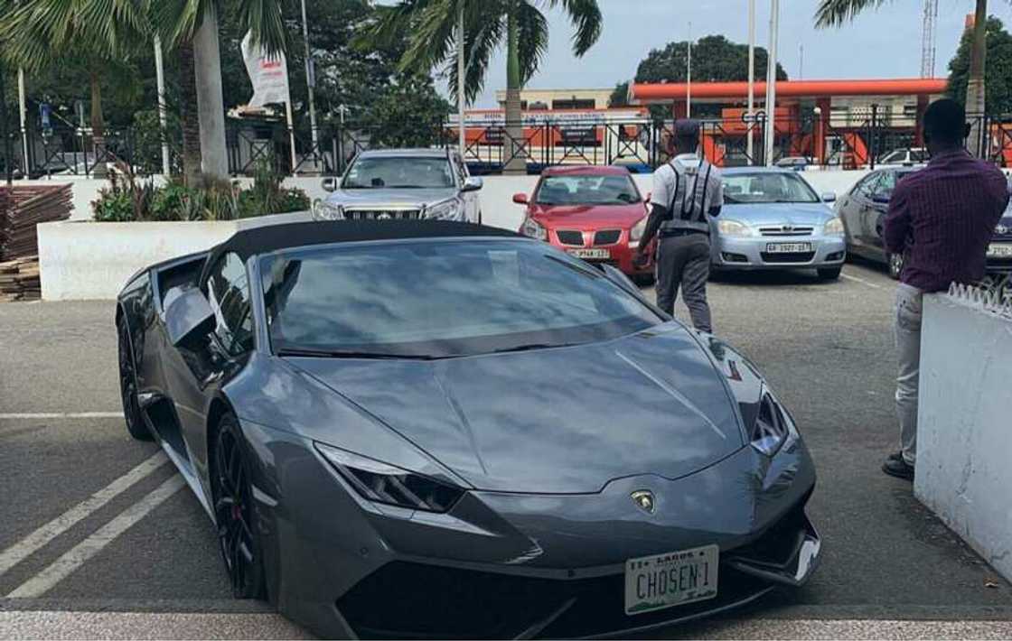 Stolen Lamborghini found in Ghana with Nigerian plate number (photos) Stolen Lamborghini found in Ghana with Nigerian plate number (photos)