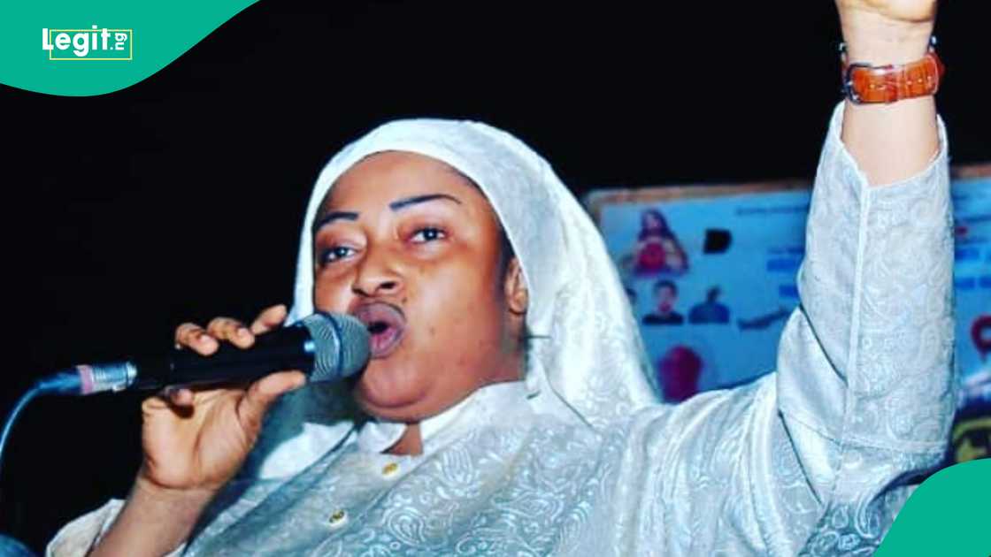 Nigerians pray for Davido, other celebs after Prophetess Kehinde Osoba's death prophecy. Nigerians pray for Davido, other celebs after Prophetess Kehinde Osoba's death prophecy.