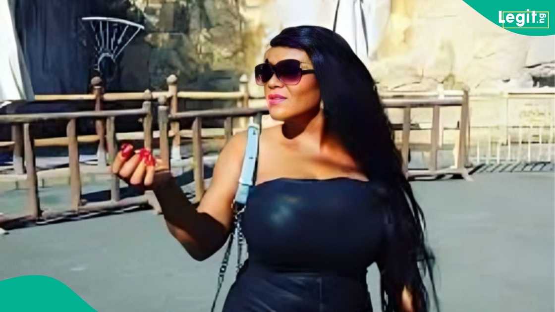 Cossy Orjiakor finds several live catfish inside her home after weeks of flooding caused by heavy rainfall in Lagos Cossy Orjiakor finds several live catfish inside her home after weeks of flooding caused by heavy rainfall in Lagos