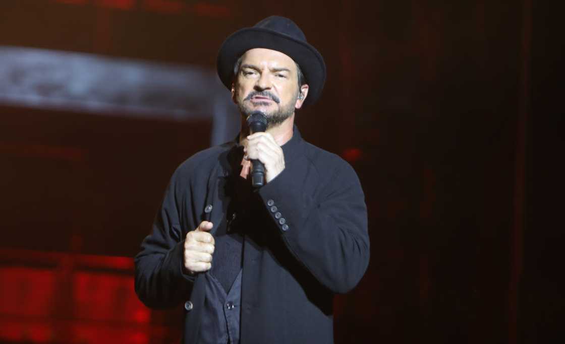 Singer Ricardo Arjona performs at a concert in Mexico Singer Ricardo Arjona performs at a concert in Mexico