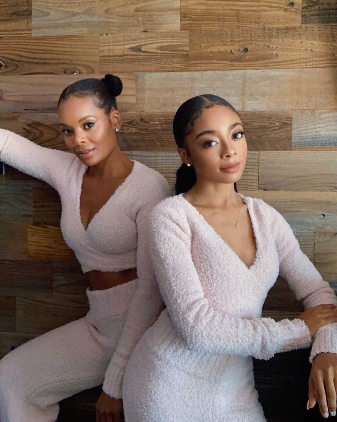 What is Kiya Cole’s height? What is Kiya Cole’s height?