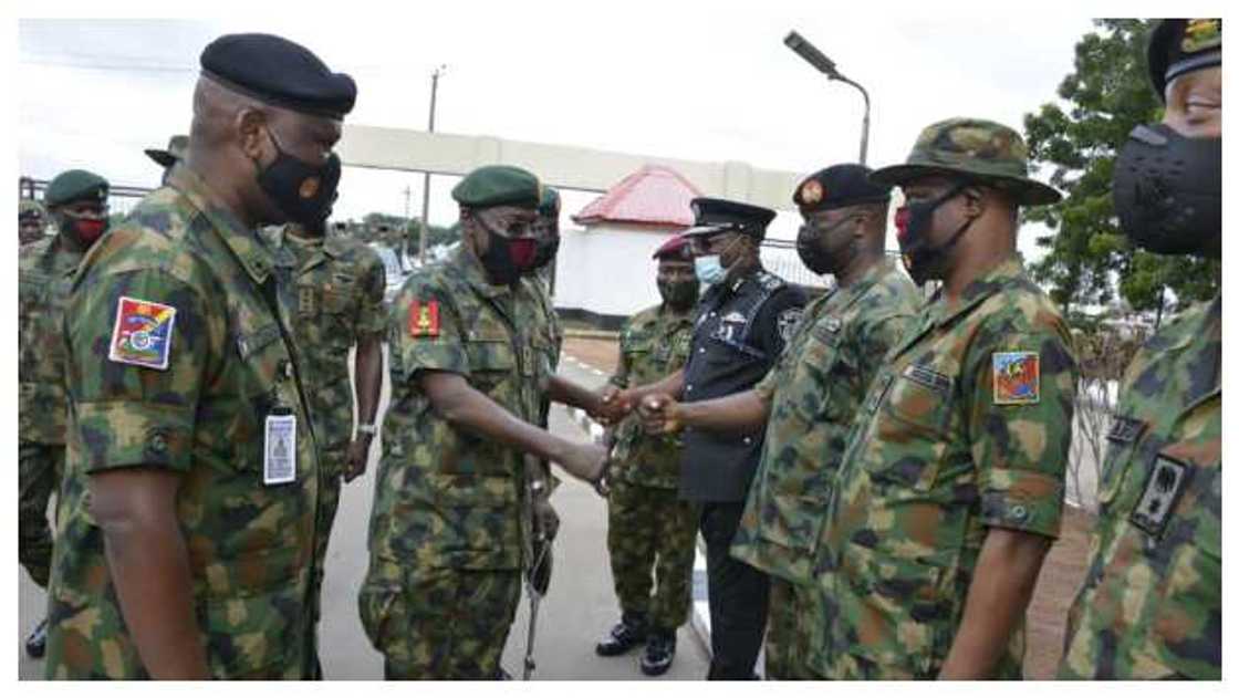 COAS Yahaya greeting top NA officials in Imo