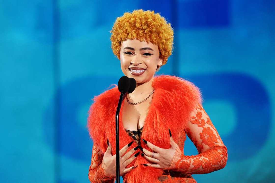 Ice Spice accepts The New Artist of the Year award onstage Ice Spice accepts The New Artist of the Year award onstage