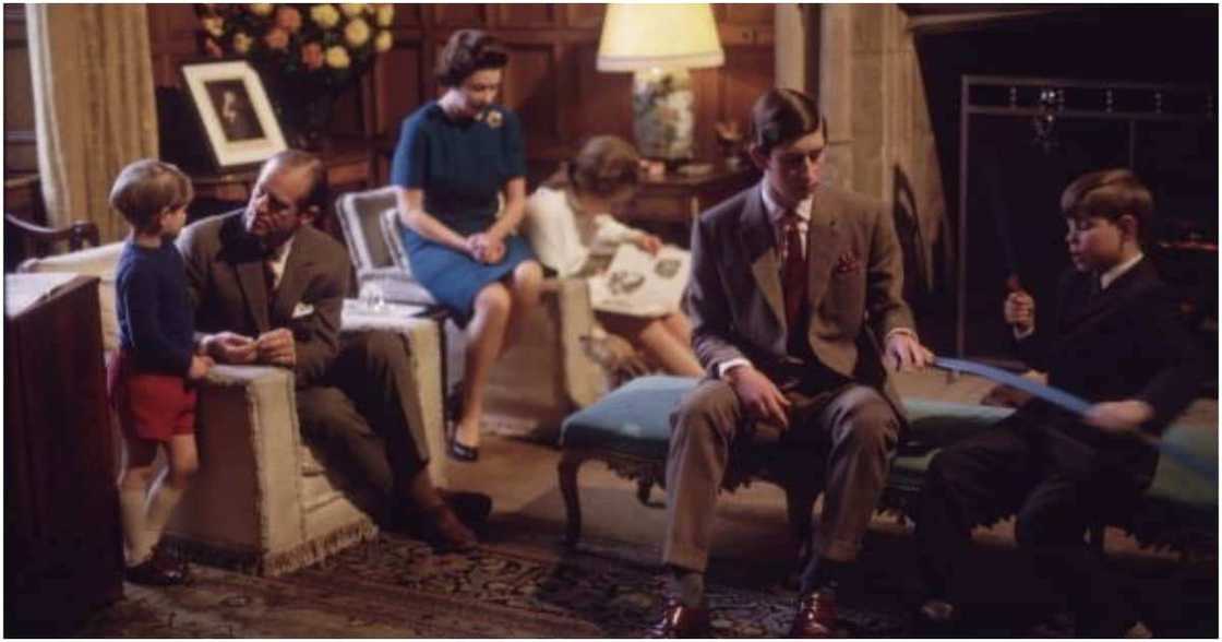 15 enchanting photos of Prince Phillip and Queen Elizabeth During their Younger Years 15 enchanting photos of Prince Phillip and Queen Elizabeth During their Younger Years