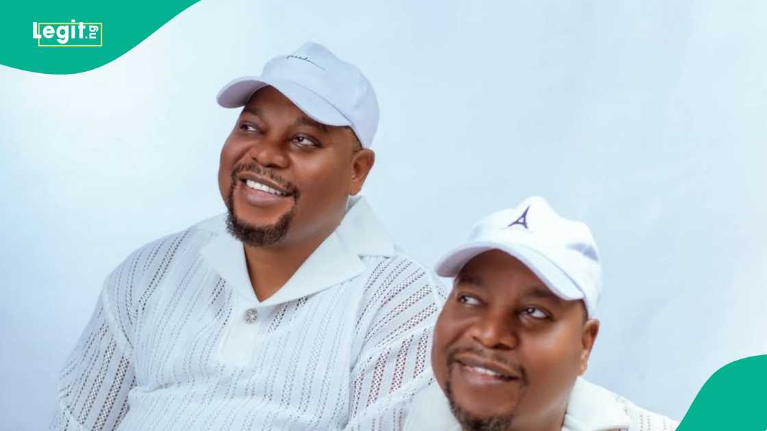 Kehinde Adegbodu stirs reactions as he resumes show days after burying brother Kehinde Adegbodu stirs reactions as he resumes show days after burying brother