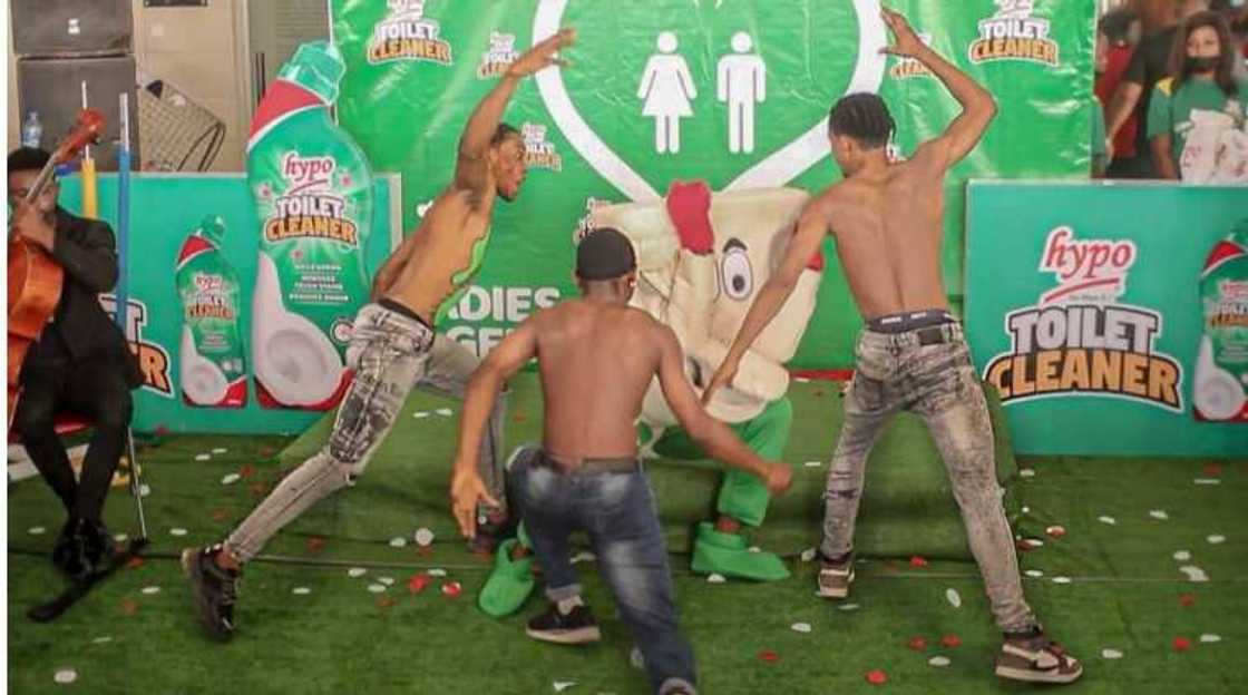 Johnny Drille Shuts Down ICM for Hypo Toilet Cleaner on Valentine’s Day Johnny Drille Shuts Down ICM for Hypo Toilet Cleaner on Valentine’s Day