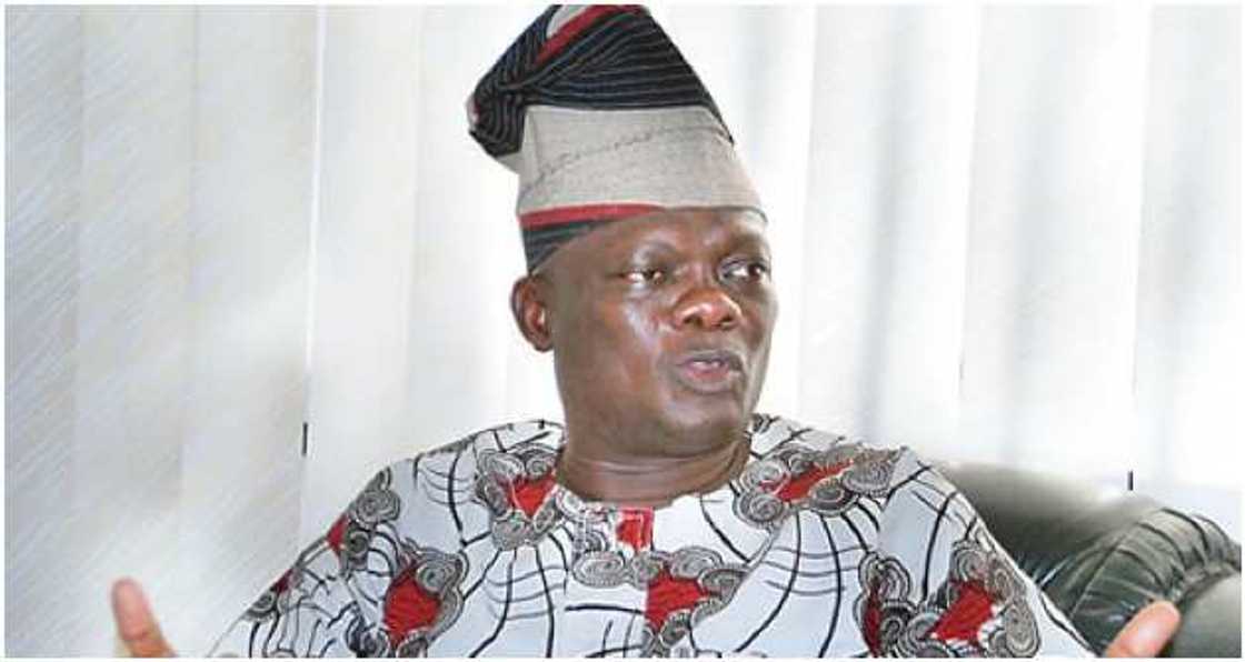 Teslim Folarin ya bayyana butulcin da aka yi masa lokacin zaben gwamnan jihar Oyo Teslim Folarin ya bayyana butulcin da aka yi masa lokacin zaben gwamnan jihar Oyo