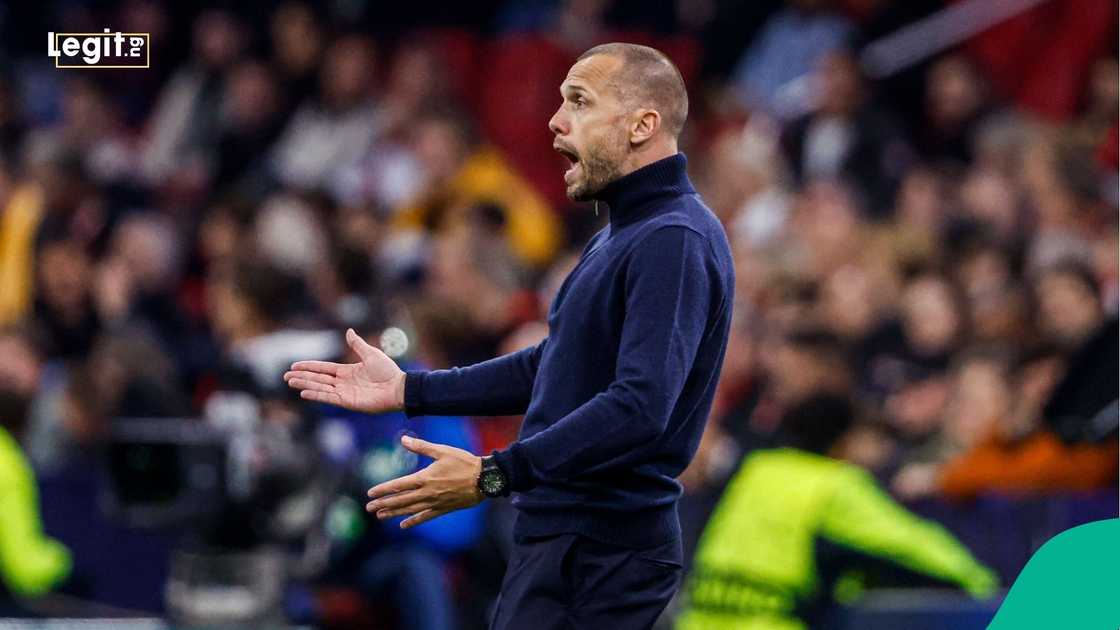 John Heitinga, Ajax, Galatasaray, UEFA, Champions League, Football, Europe. John Heitinga, Ajax, Galatasaray, UEFA, Champions League, Football, Europe.