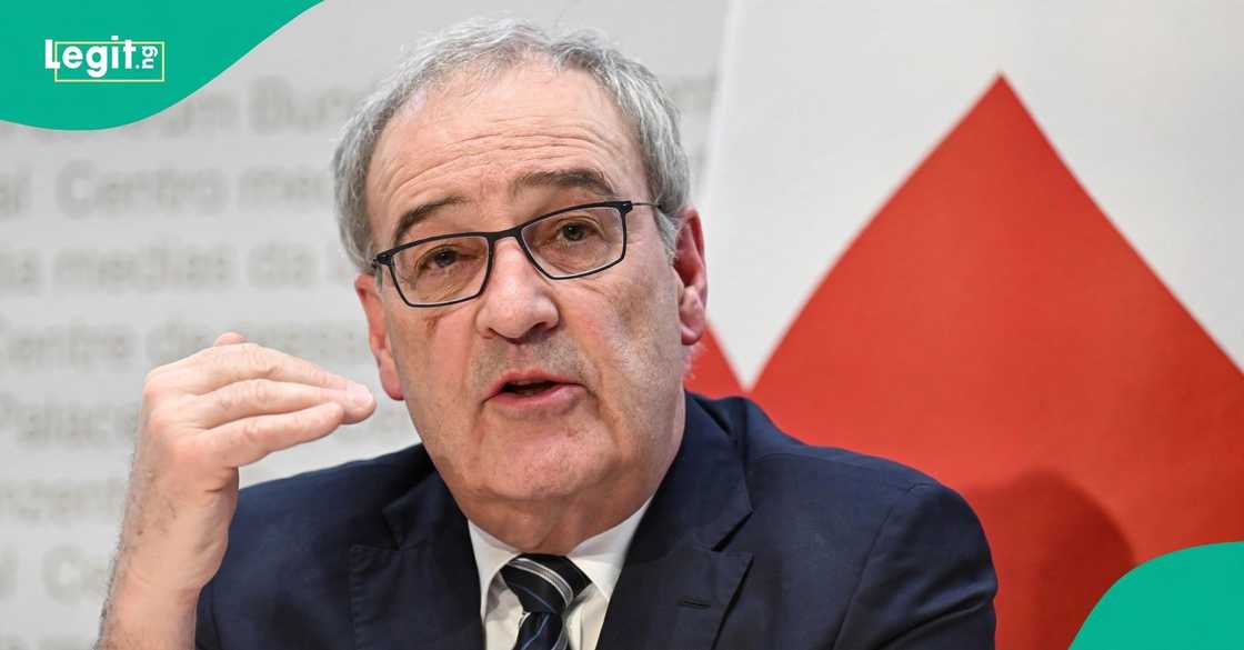 Switzerland lists conditions for foreigners to get residence permit without working. Switzerland lists conditions for foreigners to get residence permit without working.