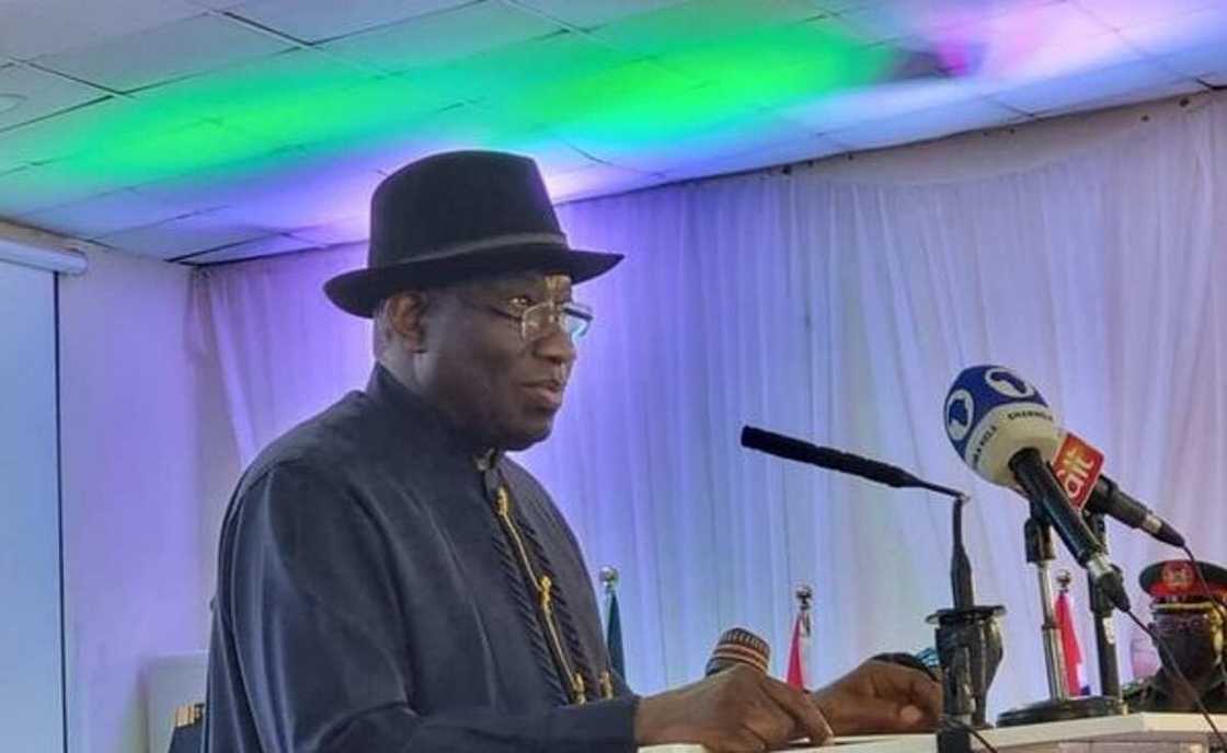 Jonathan: Wasu gwamnonin Arewa ba sun ji haushi lokacin da na gina wa Almajirai makarantu