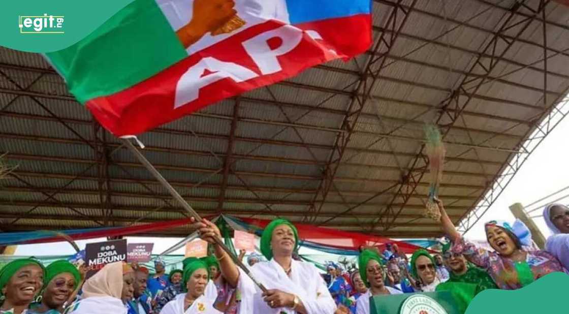 Mata a jam'iyyar APC Mata a jam'iyyar APC