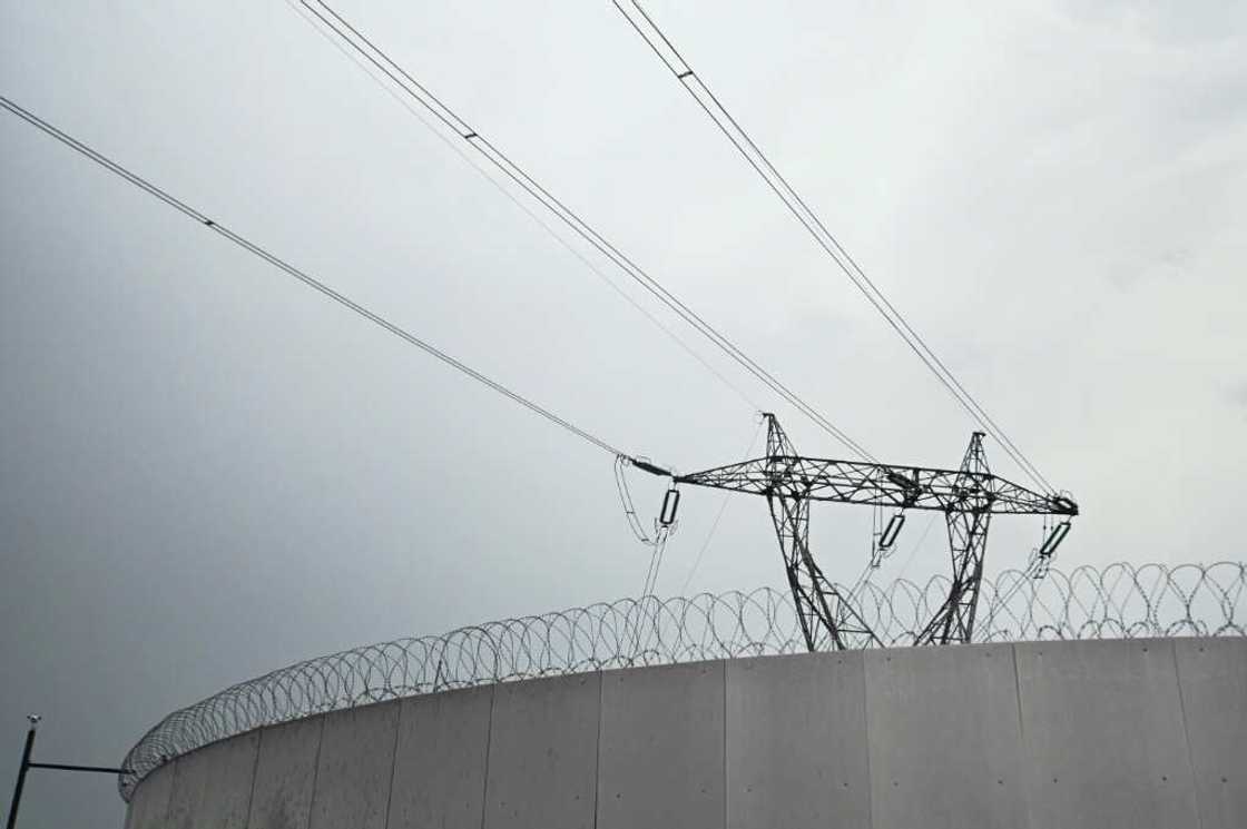 French nuclear power stations are getting old French nuclear power stations are getting old