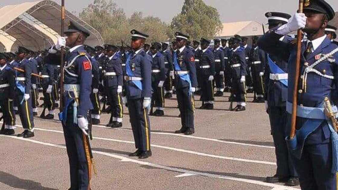 Daukar aikin sojin sama: Abubuwa 14 da wadanda aka zaba suke bukatar tanada