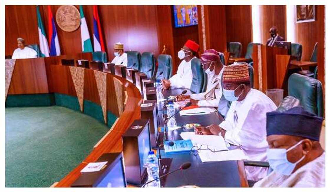 Food security: Buhari holds closed-door meeting with governors, ministers Food security: Buhari holds closed-door meeting with governors, ministers