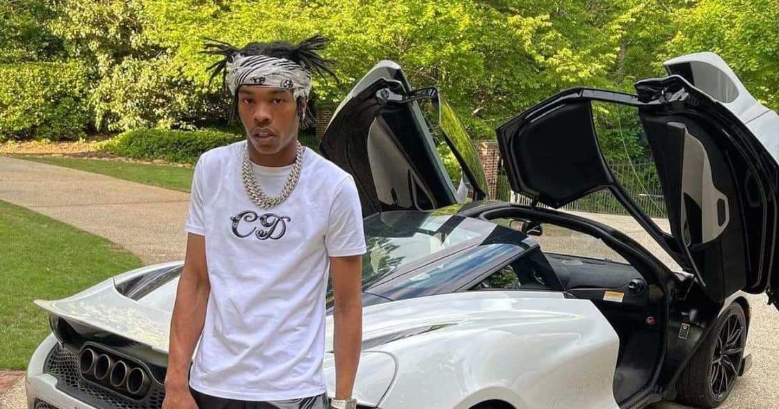 Drake got Lil Baby a lovely gift for his win. Drake got Lil Baby a lovely gift for his win.