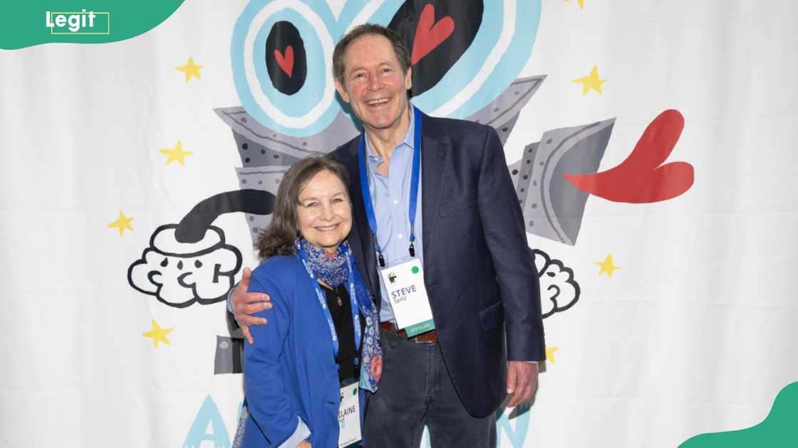 Elaine Hall and Steve Spitz at the Skirball Cultural Center Elaine Hall and Steve Spitz at the Skirball Cultural Center