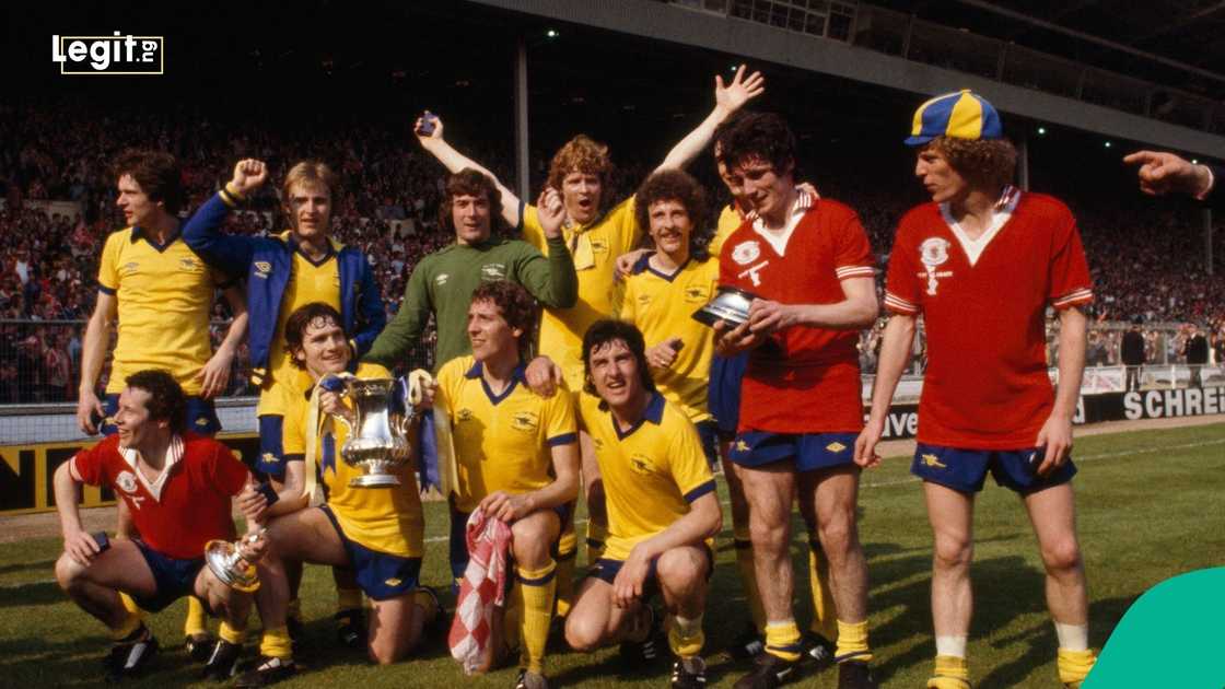 Willie Young, Arsenal, Manchester United, FA Cup, Football, England. Willie Young, Arsenal, Manchester United, FA Cup, Football, England.