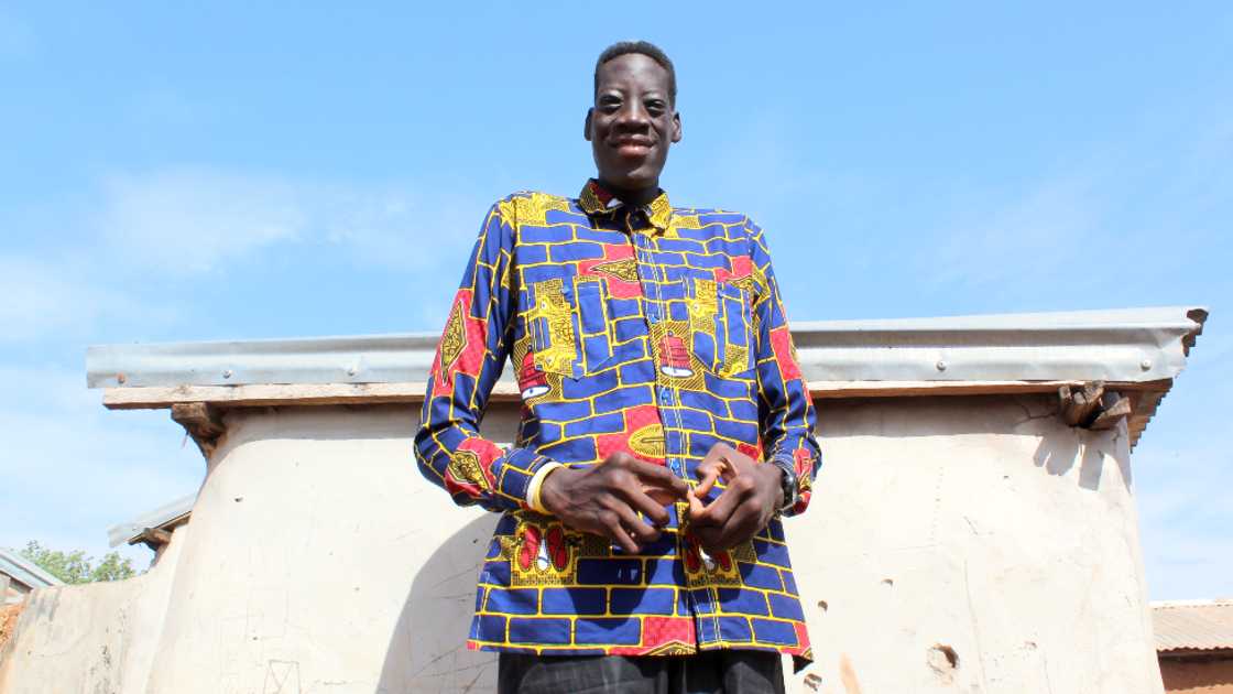 Ghana’s tallest man Sulemana Abdul Samed is dead, reports say