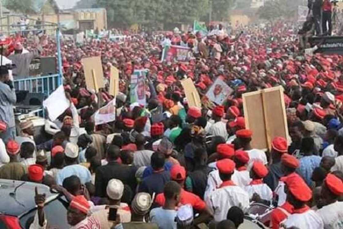 Siyasar Kano: Ku kasa, ku tsare, ku raka, ku jira a zaben 2019 – Kwankwaso Siyasar Kano: Ku kasa, ku tsare, ku raka, ku jira a zaben 2019 – Kwankwaso