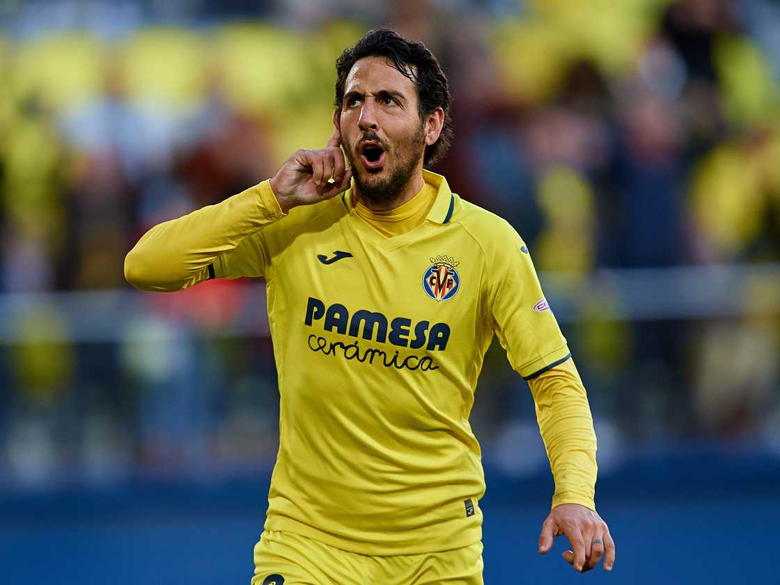 Dani Parejo of Villarreal CF celebrates after scoring their side's first goal during the LaLiga Santander match