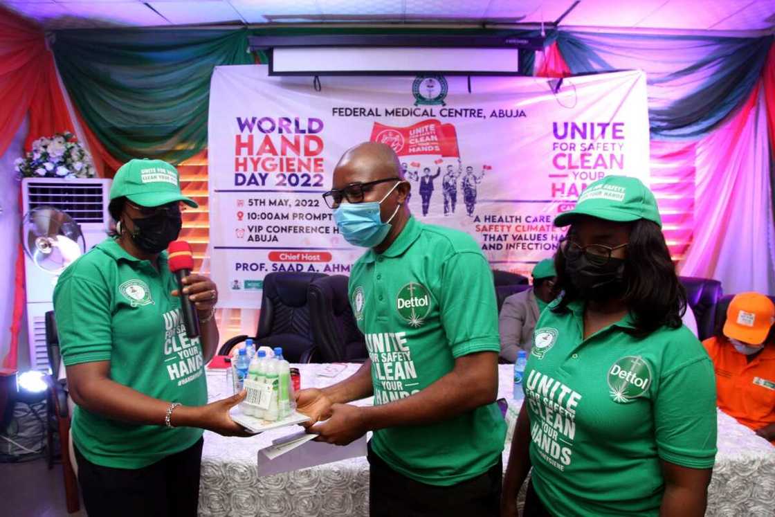 2022 World Hand Hygiene Day: Dettol Donates to Federal Medical Centre, Abuja 2022 World Hand Hygiene Day: Dettol Donates to Federal Medical Centre, Abuja
