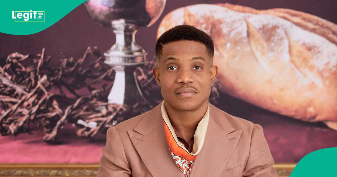Jerry Eze slammed online for walking church member down the aisle. Jerry Eze slammed online for walking church member down the aisle.