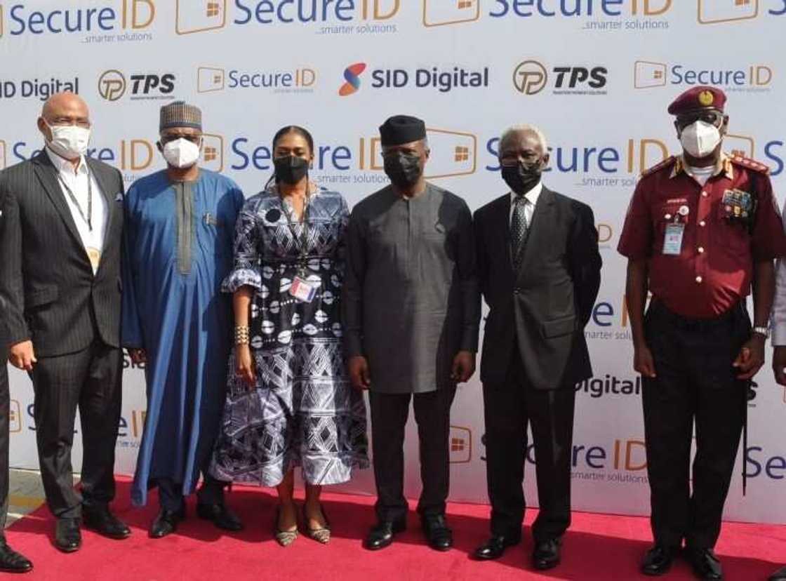 Osinbajo Visits Lagos, Commends SecureID for Pioneering World-Class Smart Card Facility in Nigeria Osinbajo Visits Lagos, Commends SecureID for Pioneering World-Class Smart Card Facility in Nigeria