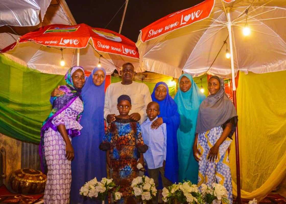 Indomie Instant Noodles Host Families for Iftar, Share Meals, Noodles Packs for Ramadan Indomie Instant Noodles Host Families for Iftar, Share Meals, Noodles Packs for Ramadan
