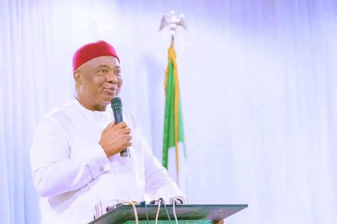 Gwamnan Imo, Hope Uzodinma. Gwamnan Imo, Hope Uzodinma.