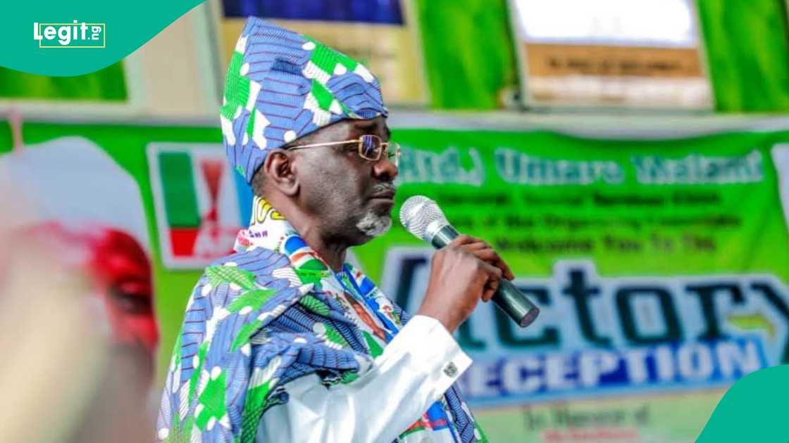 Sanata Ibrahim Shekarau ya koma APC bayan barin PDP Sanata Ibrahim Shekarau ya koma APC bayan barin PDP