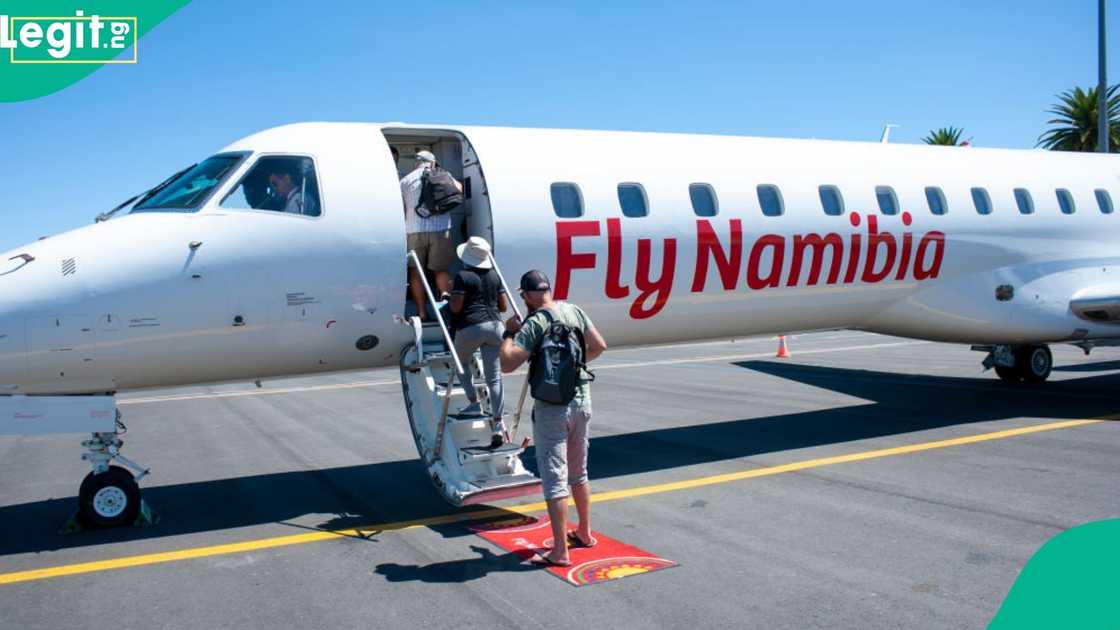 3 Germans and Pilot Die as Namibia Plane Crashes in the Desert 3 Germans and Pilot Die as Namibia Plane Crashes in the Desert