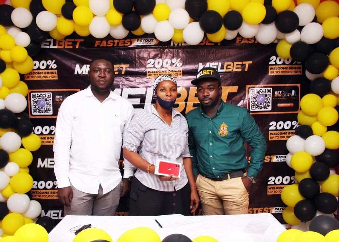 Melbet: Second prize - iPhone XI Pro being given out to Kumuyi Olusegun’s representative