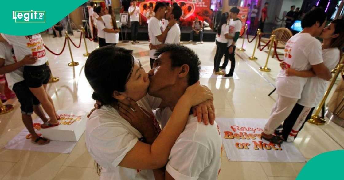 Couple Who Broke Guinness World Record for Kissing Over 50 Hours Finally Break Up