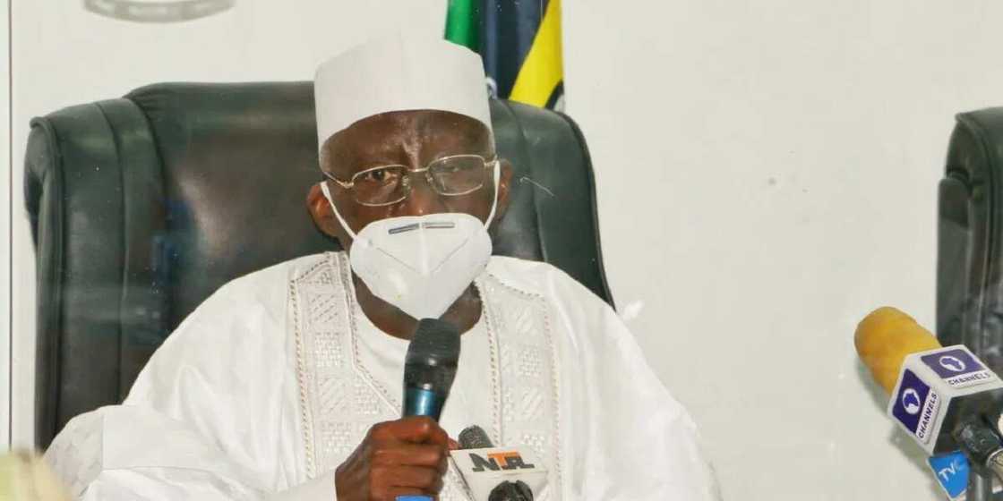 Yadda Miyagu su ka zo Masallaci da ‘takarda’ da rana tsaka suka sace Masallata Yadda Miyagu su ka zo Masallaci da ‘takarda’ da rana tsaka suka sace Masallata