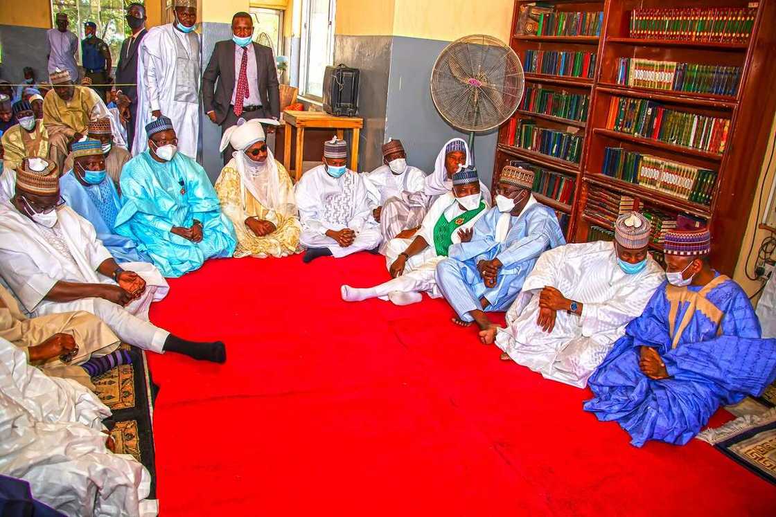 Buhari ya aika wakilci mai karfi zuwa daurin auren diyar hadiminsa a Kano Buhari ya aika wakilci mai karfi zuwa daurin auren diyar hadiminsa a Kano