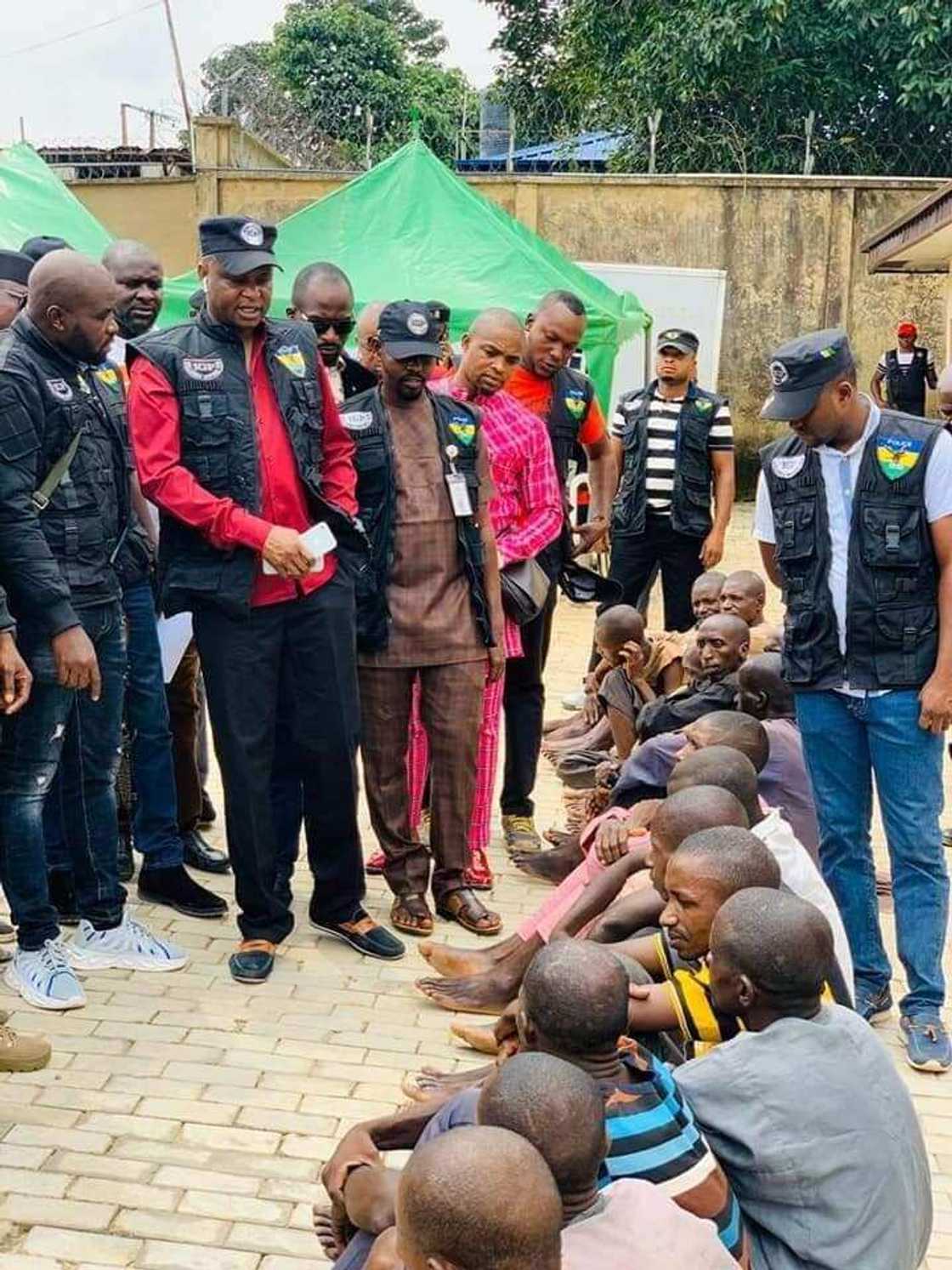 Tawagar hazikin dan sanda Abba Kyari sun kama masu garkuwa da mutane 81 Tawagar hazikin dan sanda Abba Kyari sun kama masu garkuwa da mutane 81