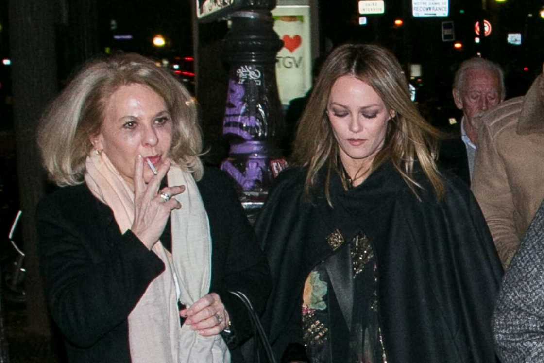 Corinne Paradis Corinne Paradis