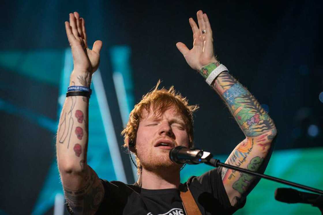 Ed Sheeran et ses 62 tatouages, une vraie passion. Que représentent-ils ?