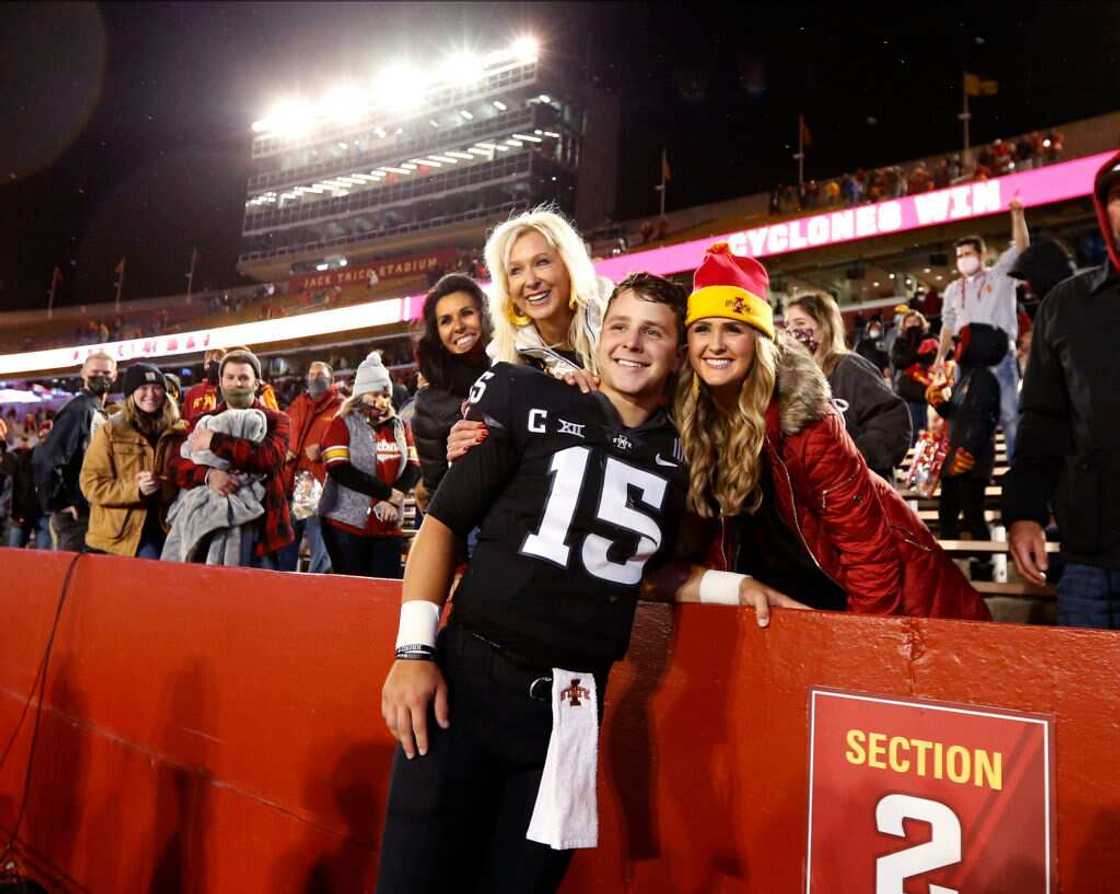 Brock Purdy celebrates with his mother (L) and sister, Whittney (R)