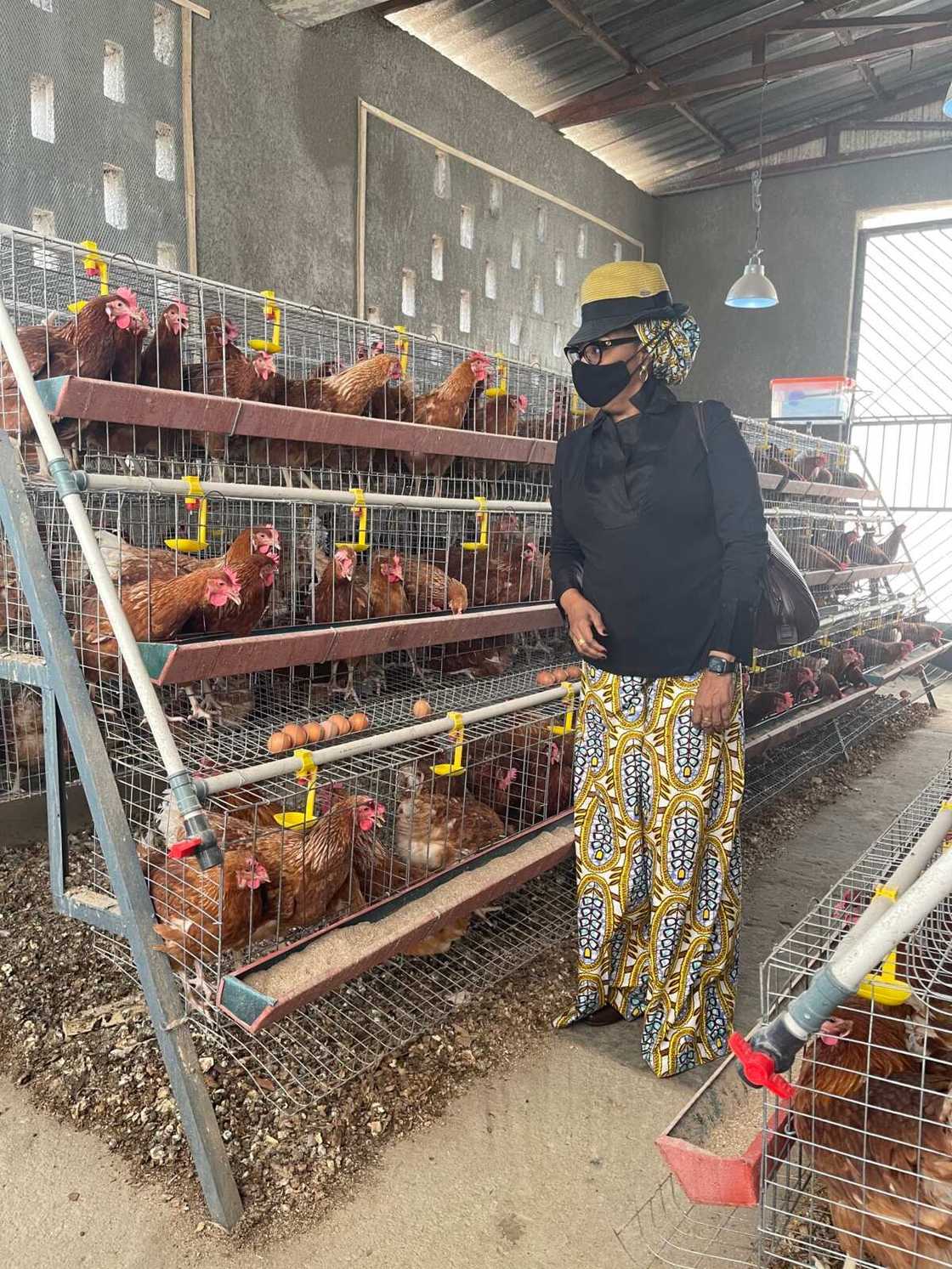 Uwar Gidan El-rufa'i taje duba gonarta, ta ce Mijinta bazai biya kuɗi ba idan aka sace ta Uwar Gidan El-rufa'i taje duba gonarta, ta ce Mijinta bazai biya kuɗi ba idan aka sace ta