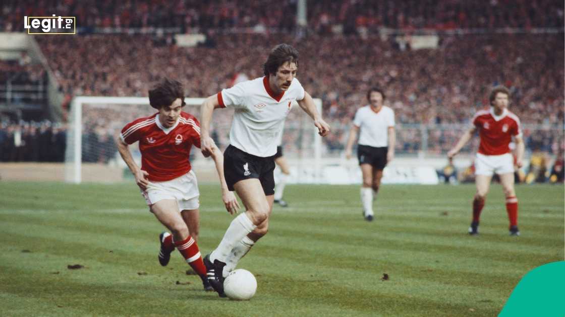 Nottingham Forest, John Robertson, Premier League, Scotland, Football, Christmas. Nottingham Forest, John Robertson, Premier League, Scotland, Football, Christmas.