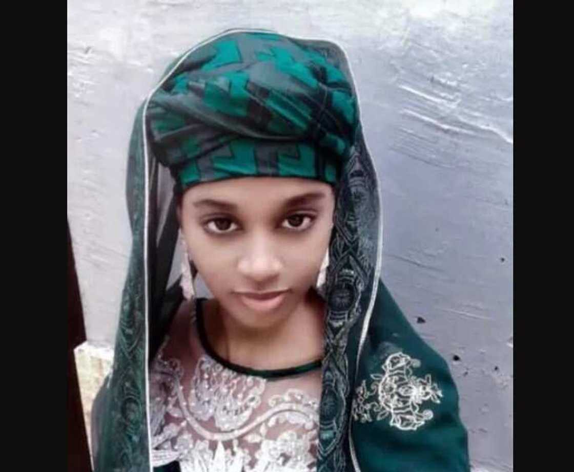 Sarki zai zama ango Sarki zai zama ango