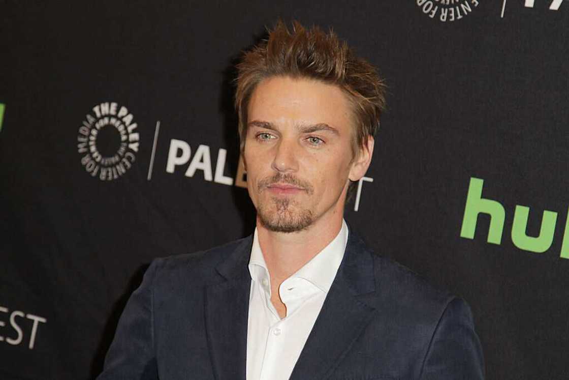 Actor Riley Smith during The Paley Center For Media's PaleyFest 2016 Fall TV Preview - The CW Actor Riley Smith during The Paley Center For Media's PaleyFest 2016 Fall TV Preview - The CW