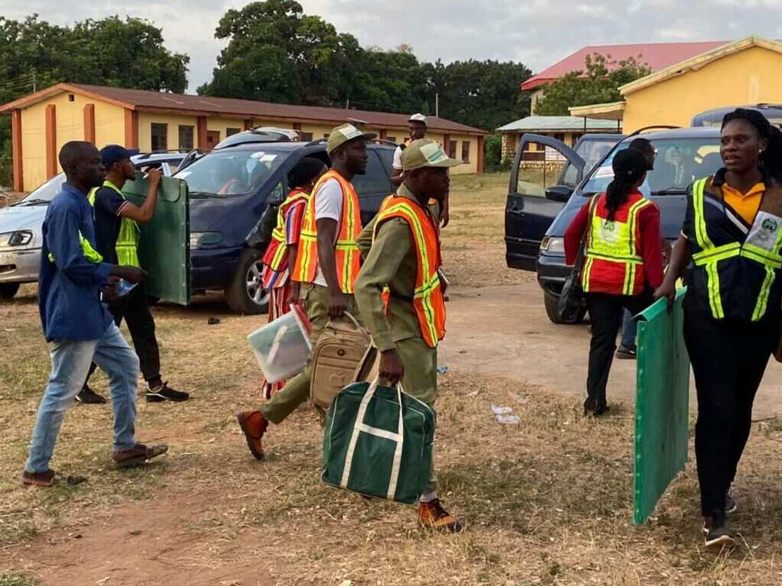 Zabe ya fara kankama. Zabe ya fara kankama.