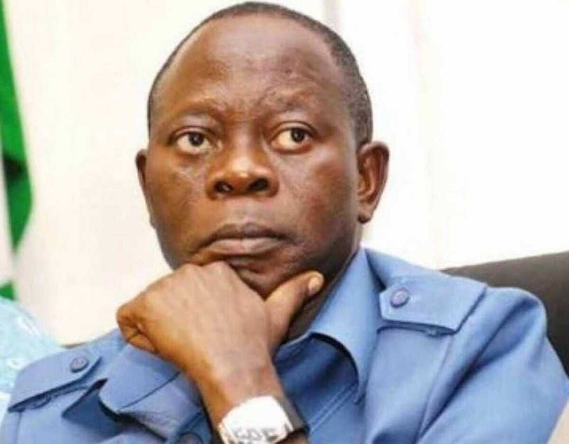 Har yanzu yana cikinmu: APC ta ƙaryata jita jitar fatattakar Oshiomole daga jam'iyyar kwata kwata Har yanzu yana cikinmu: APC ta ƙaryata jita jitar fatattakar Oshiomole daga jam'iyyar kwata kwata
