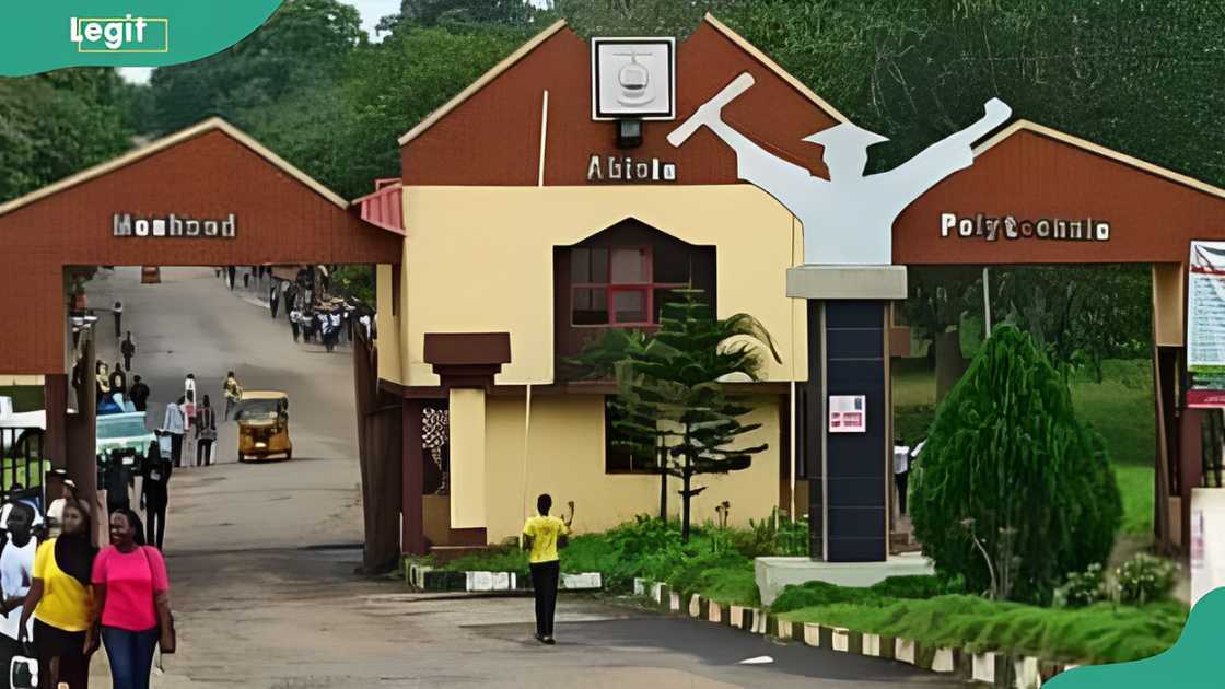 Mashood Abiola Polytechnic entrance Mashood Abiola Polytechnic entrance