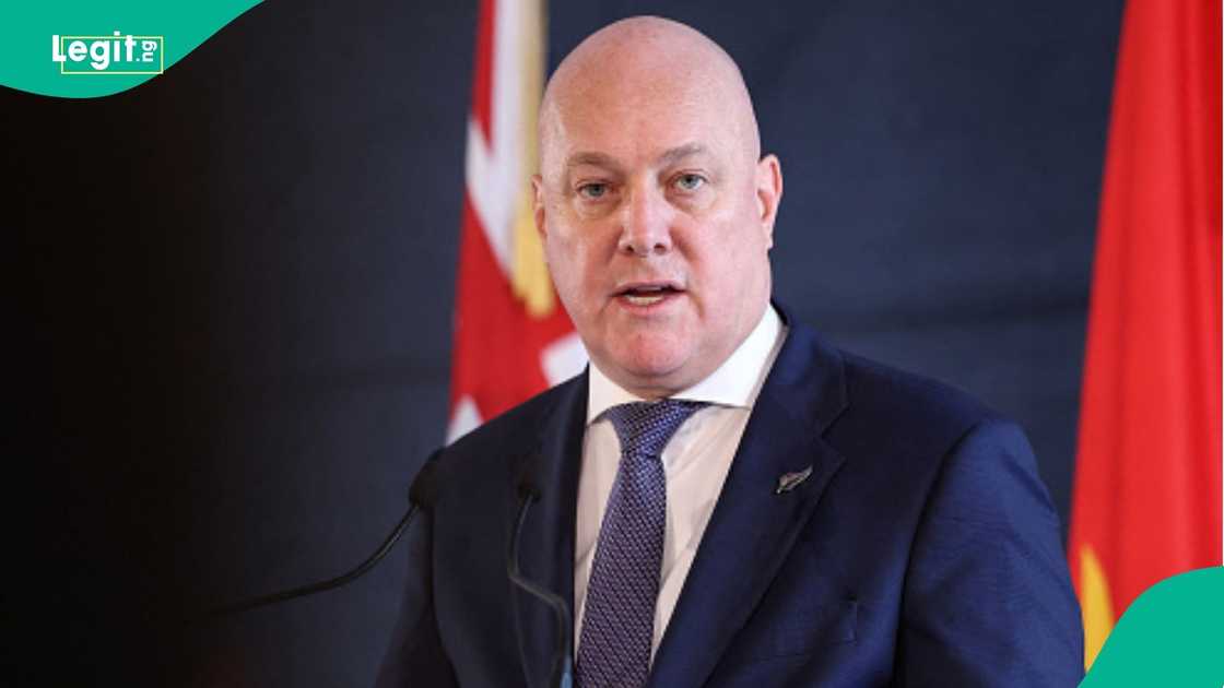 New Zealand shares one country whose citizens can work without applying for a work visa New Zealand shares one country whose citizens can work without applying for a work visa